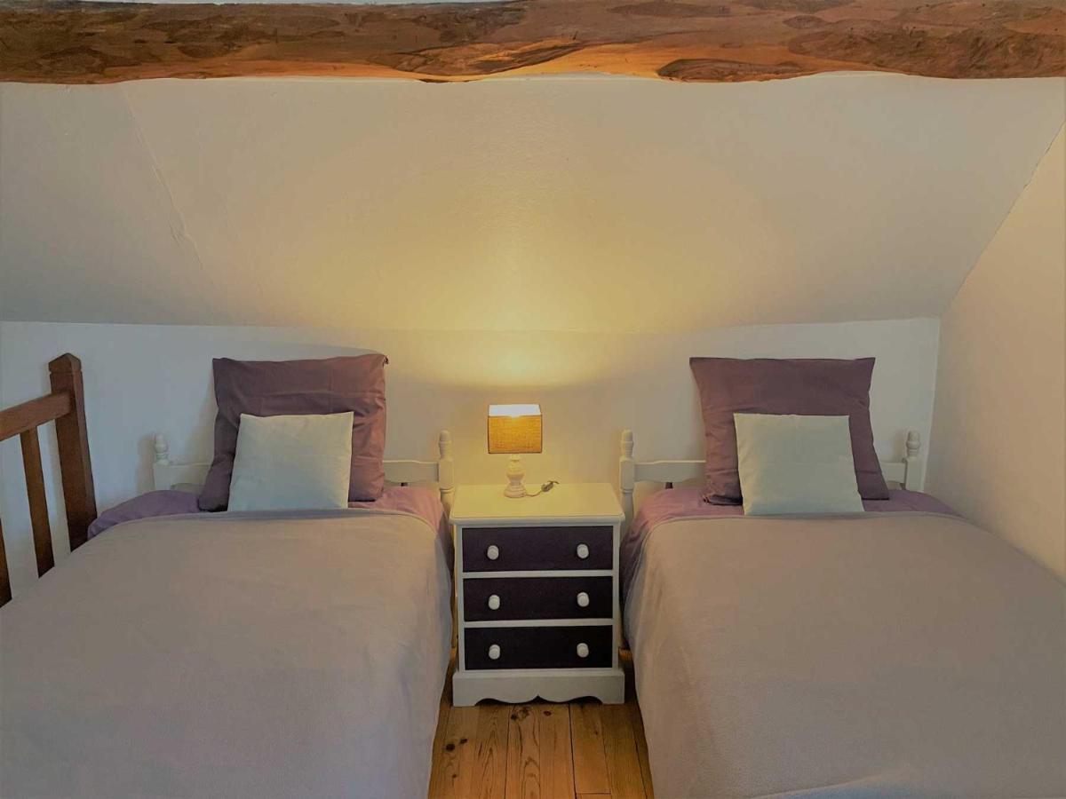 Le Moulin De Pasnel Bed & Breakfast Monteaux Exterior photo